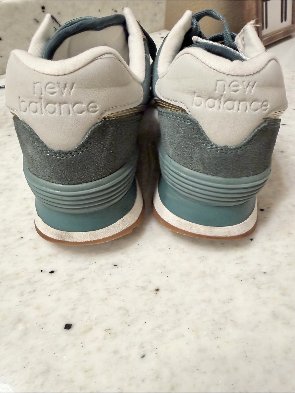 New Balance 574 Women's Size 6 Shoes Metallic patch Agave Sneaker - Picture 4 of 8